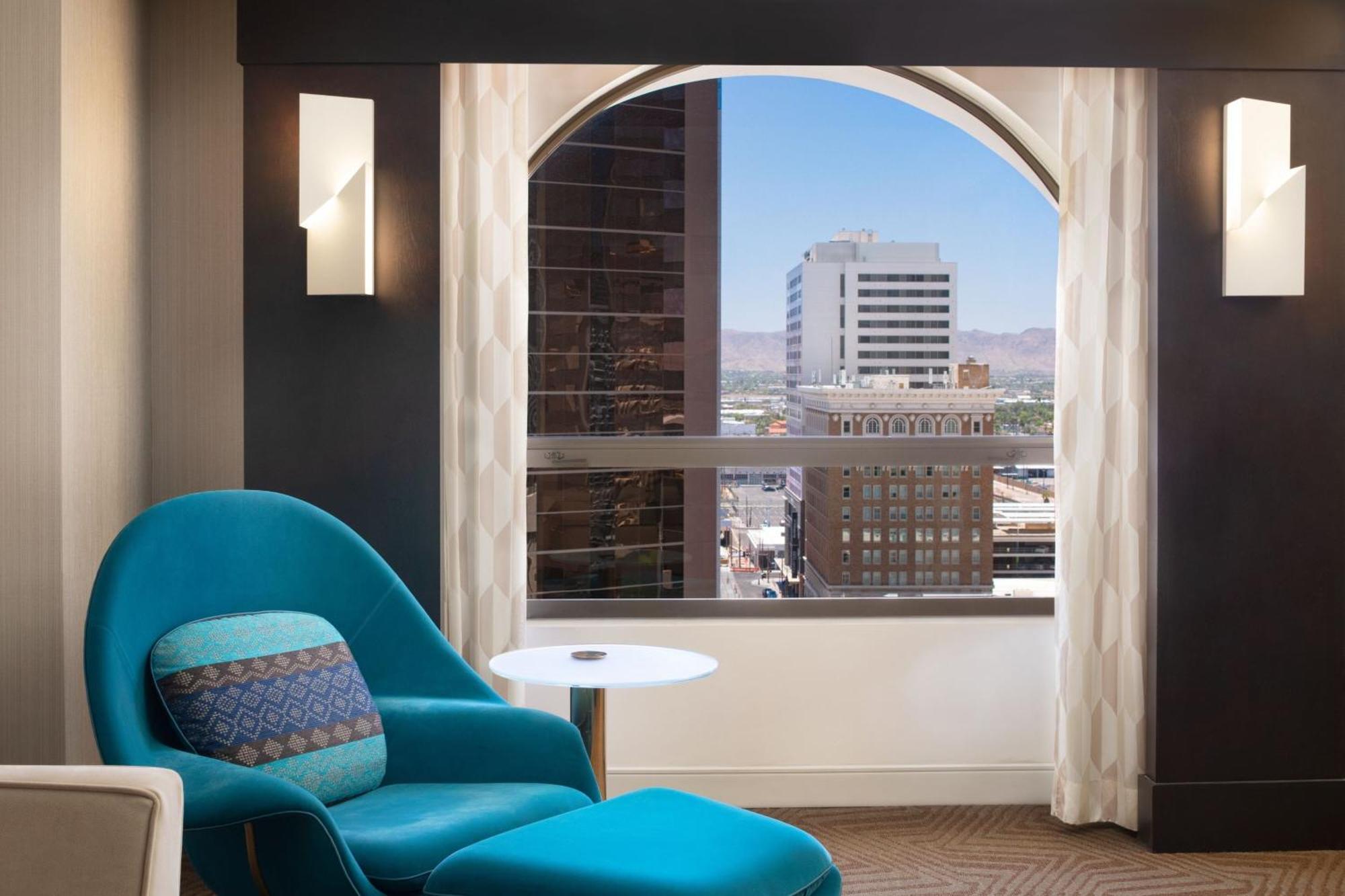 Renaissance Phoenix Downtown Hotel Exterior photo