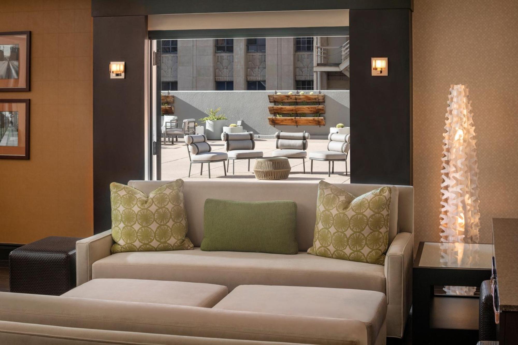 Renaissance Phoenix Downtown Hotel Exterior photo