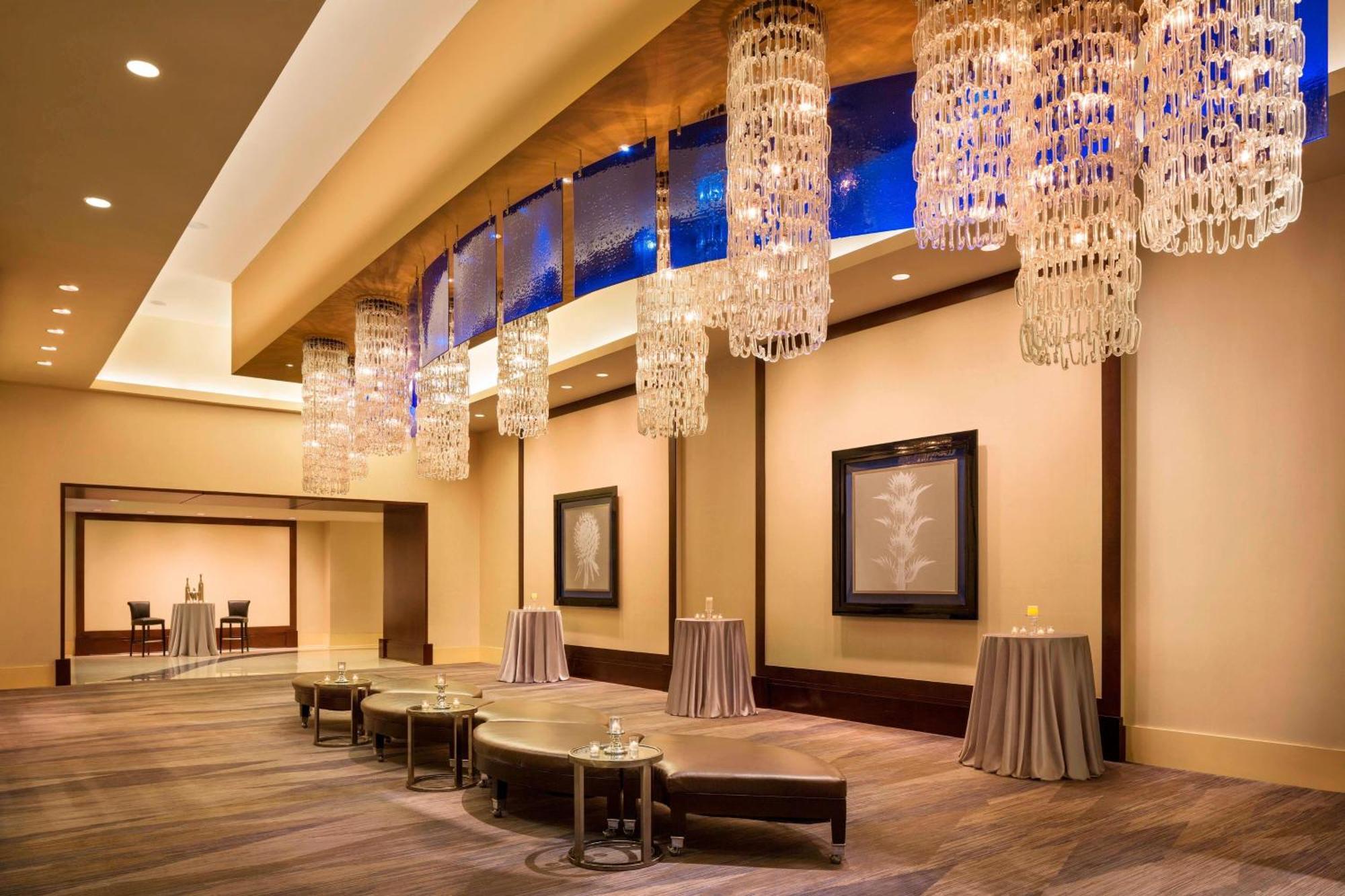 Renaissance Phoenix Downtown Hotel Exterior photo