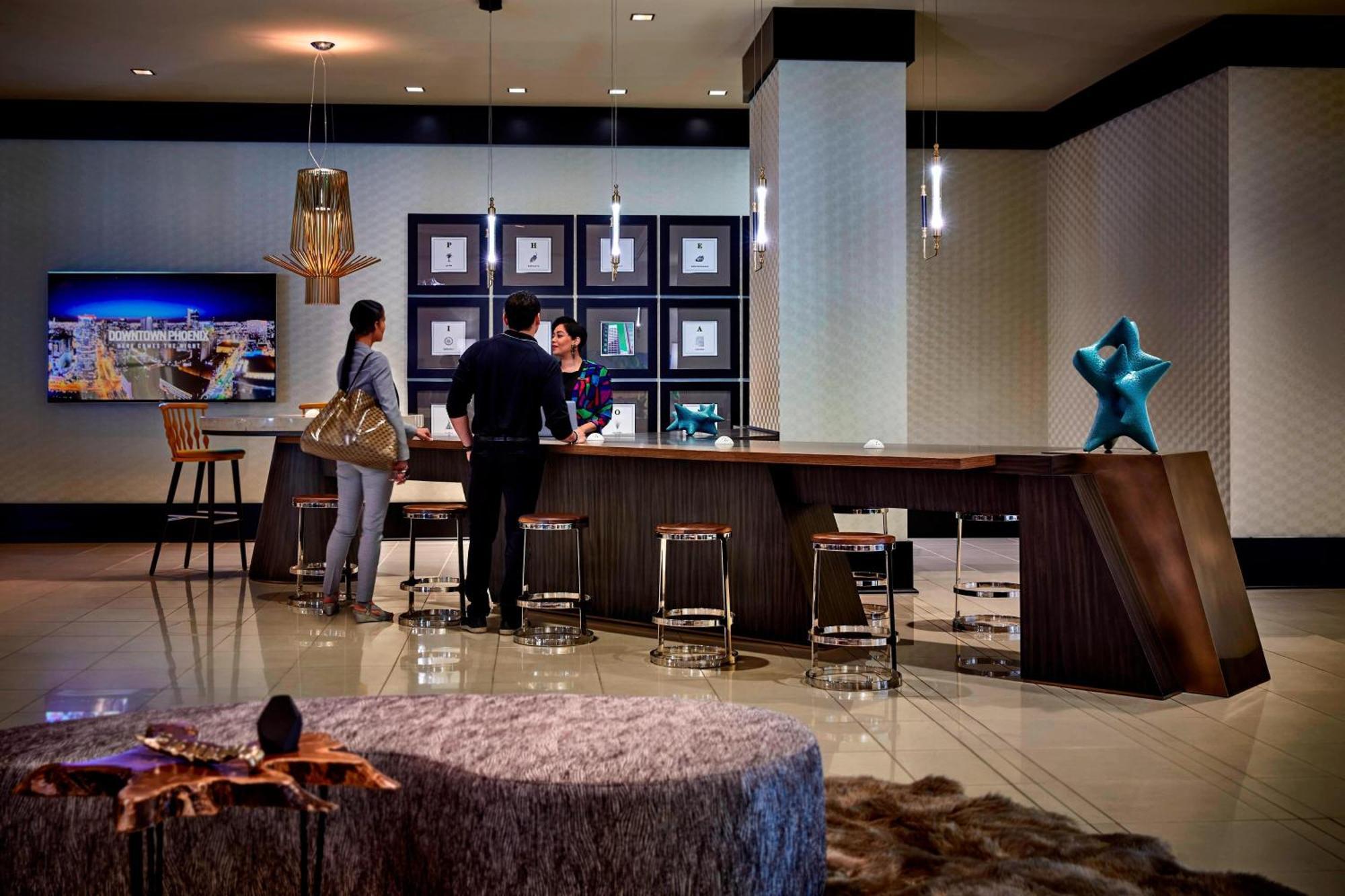 Renaissance Phoenix Downtown Hotel Exterior photo