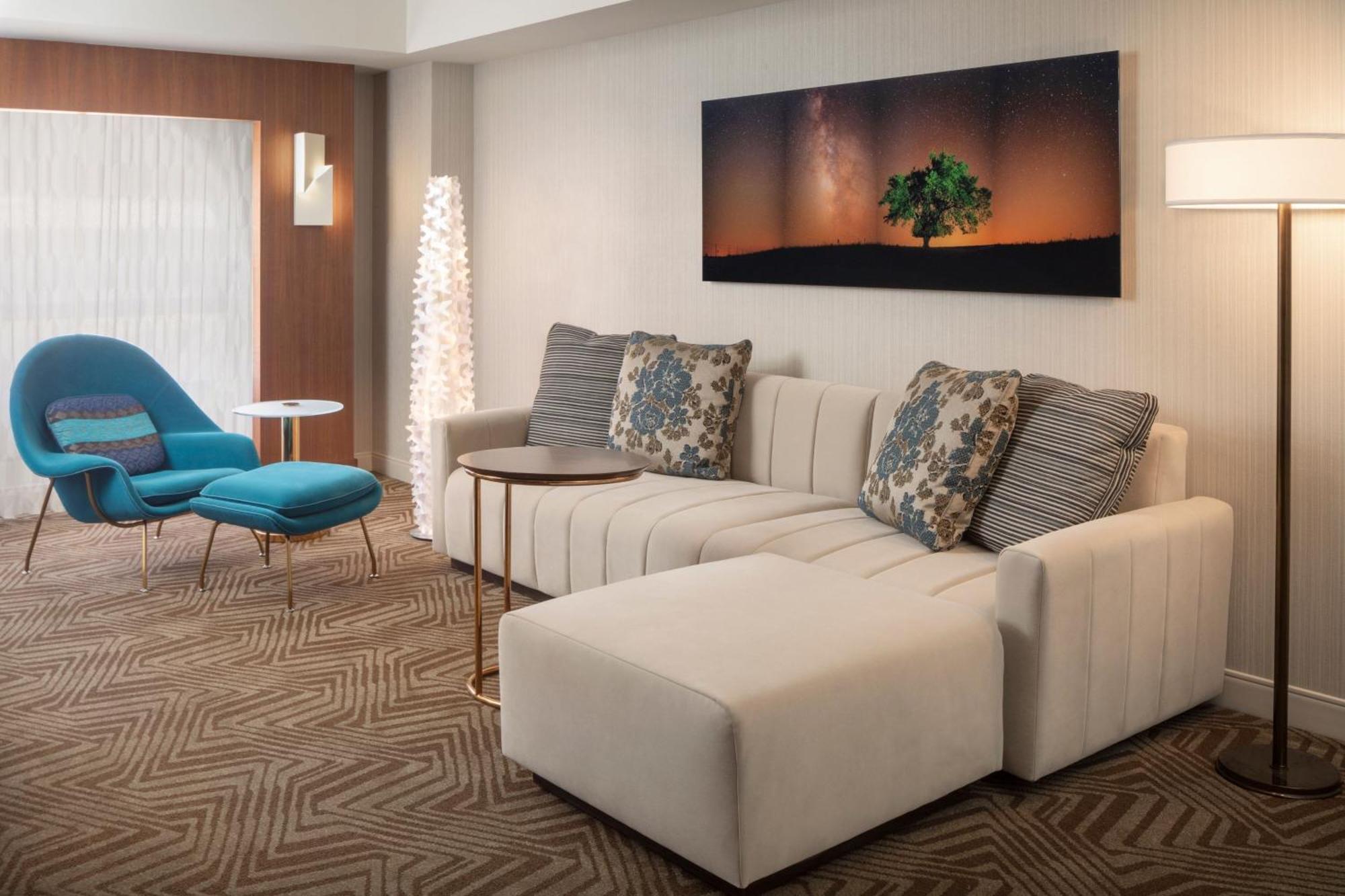 Renaissance Phoenix Downtown Hotel Exterior photo