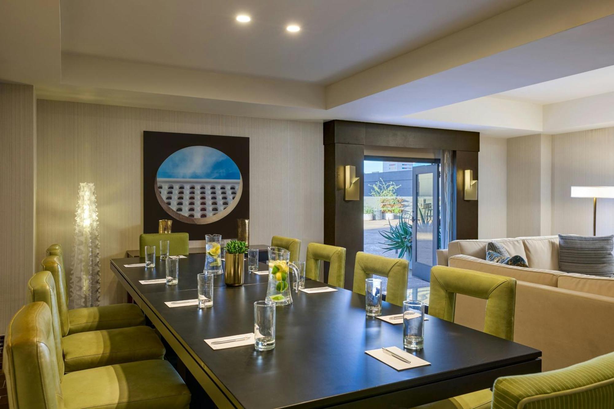 Renaissance Phoenix Downtown Hotel Exterior photo
