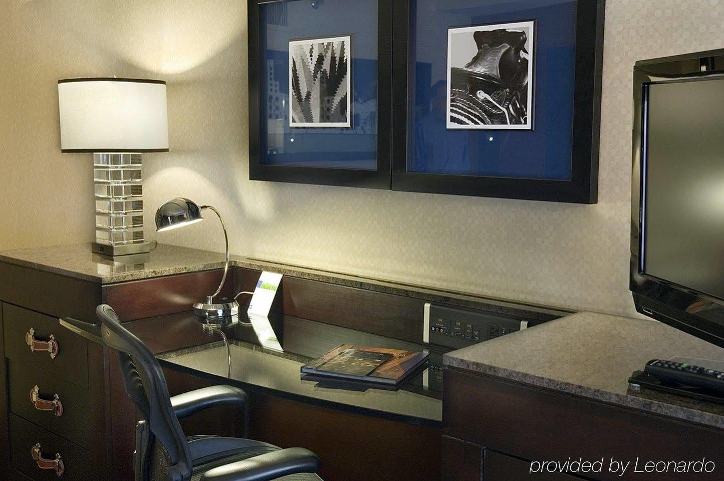 Renaissance Phoenix Downtown Hotel Facilities photo